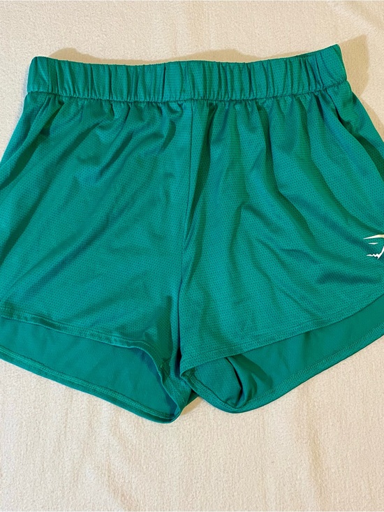 Gymshark Pants - Gymshark Training Shorts Mesh Women’s Small Green Loose Fit Athletic Running